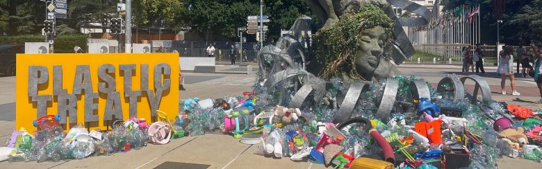 Plastics Treaty banner